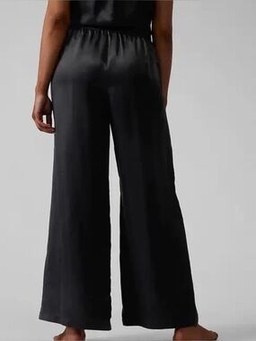 Athleta SET Black Wind down sleep Top &  Calm Cool PANTS -NOT SHORTS!!